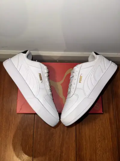 Zapatillas blancas Puma clásicas - miniatura 1
