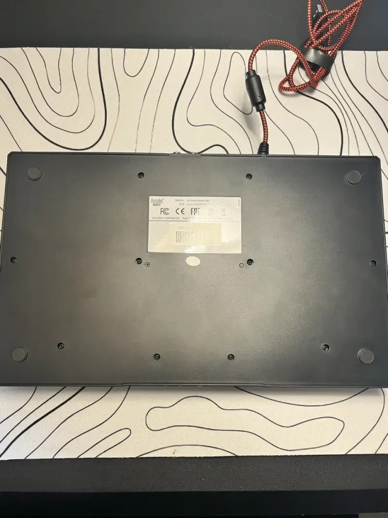 Controlador DJ Hercules DJControl Inpulse 200 - 4