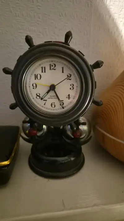 Reloj de mesa náutico vintage - miniatura 1