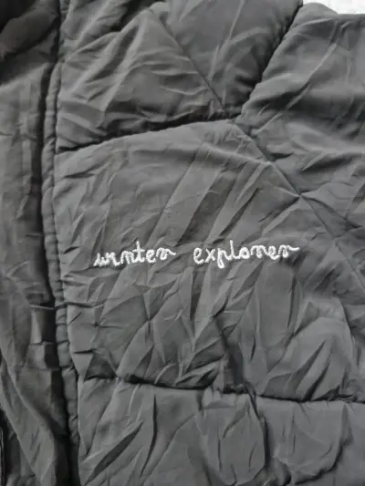 Chaqueta infantil gris con capucha - miniatura 2