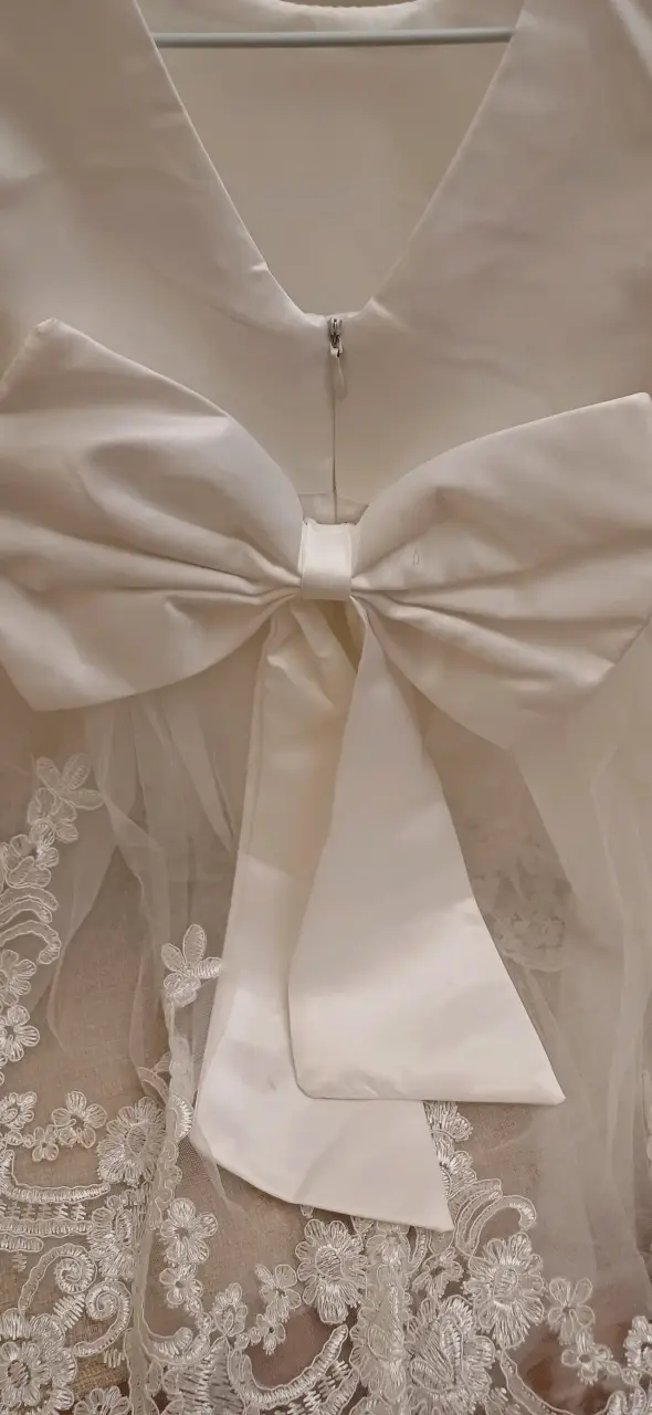 Vestido de bautizo blanco con encaje floral - 4