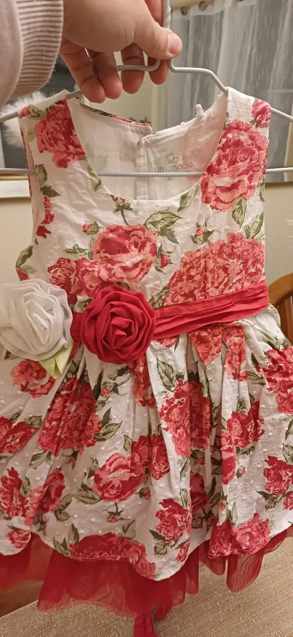 Vestido infantil floral con detalles en rosa - 2