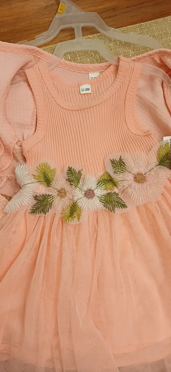 Vestido infantil rosa con flores bordadas - 2