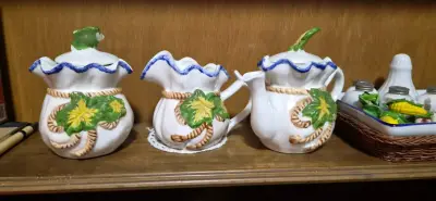 Juego de cerámica decorativa con diseño floral - miniatura 2