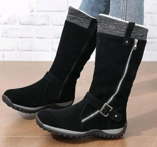 Botas negras con cierre lateral