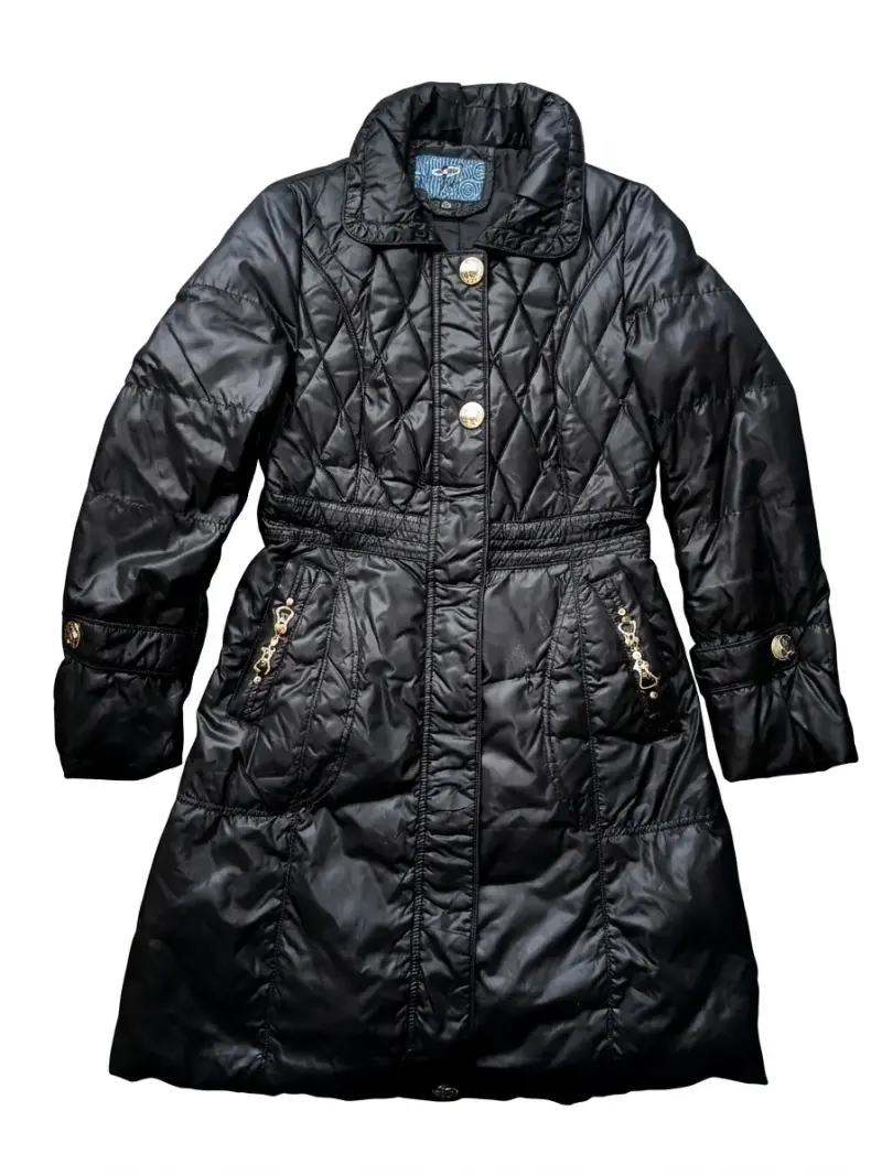 Parka acolchada negra con botones dorados