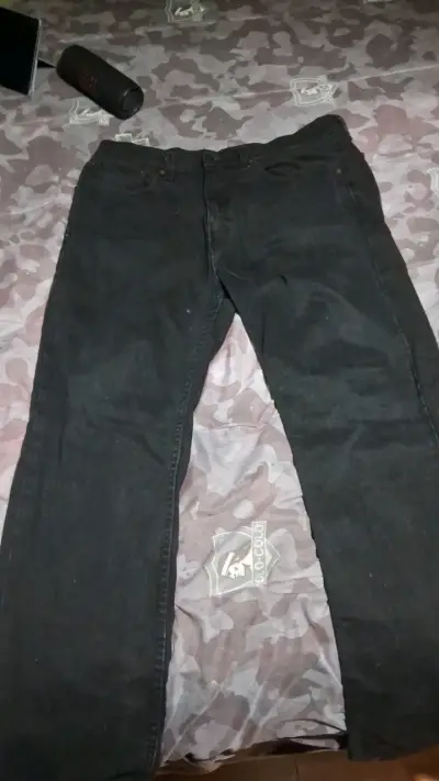 Jeans levi 505 negros - miniatura 1