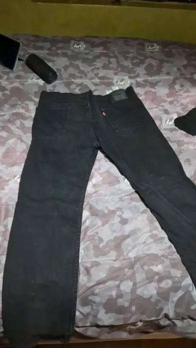 Jeans levi 505 negros - miniatura 2