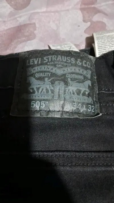 Jeans levi 505 negros - miniatura 3