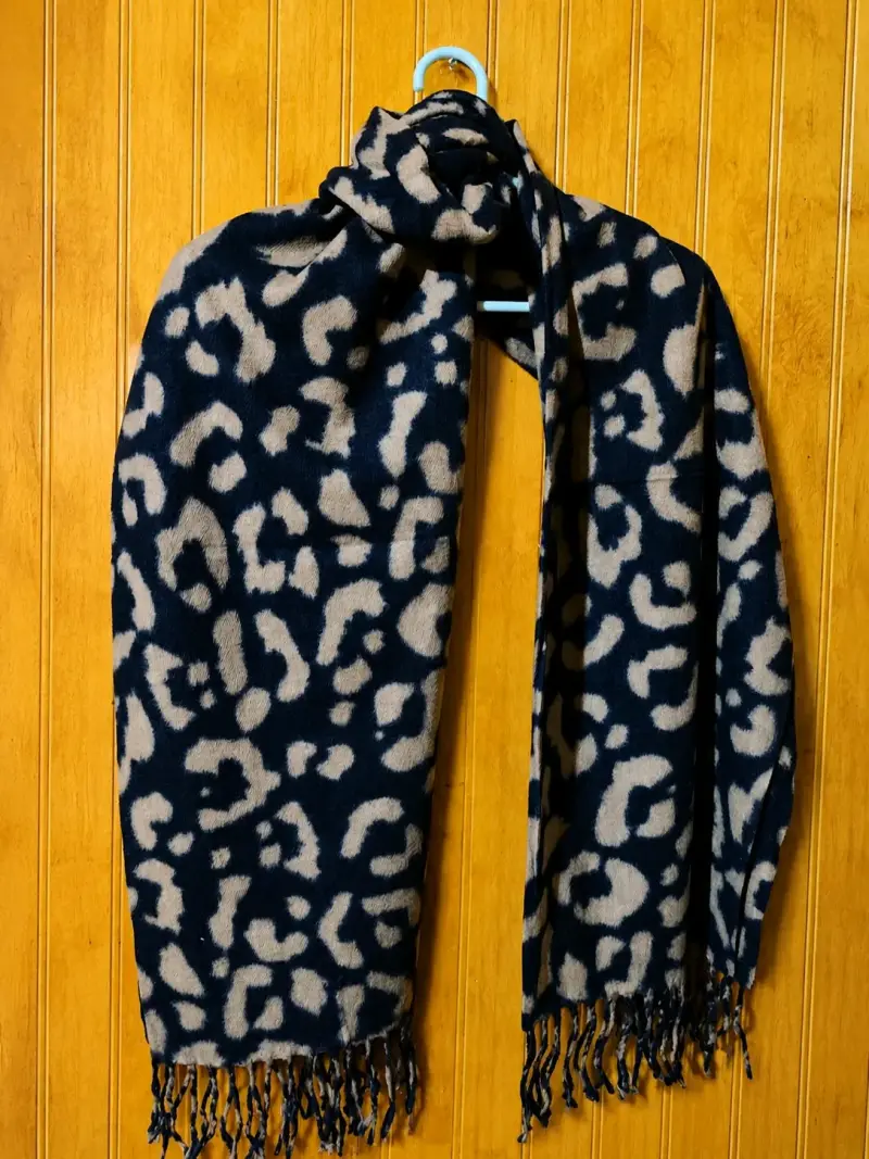 Bufanda de lana con estampado animal print - 3