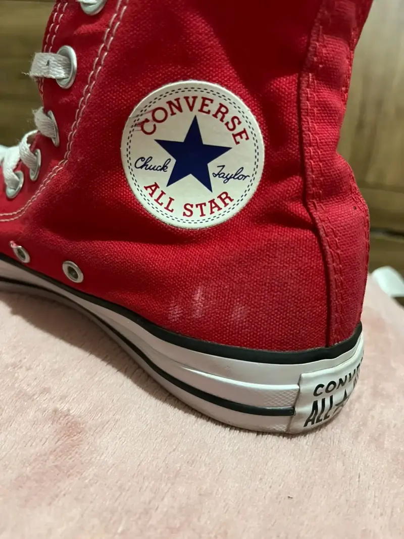 Zapatillas rojas de lona estilo urbano - 6