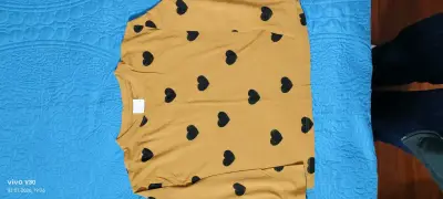 Blusa dorada plisada H&M para mujer - miniatura 5