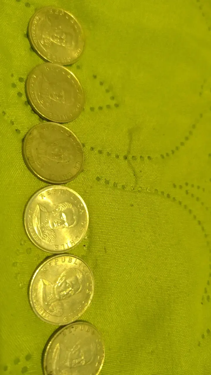 Colección de monedas antiguas de un peso - 2