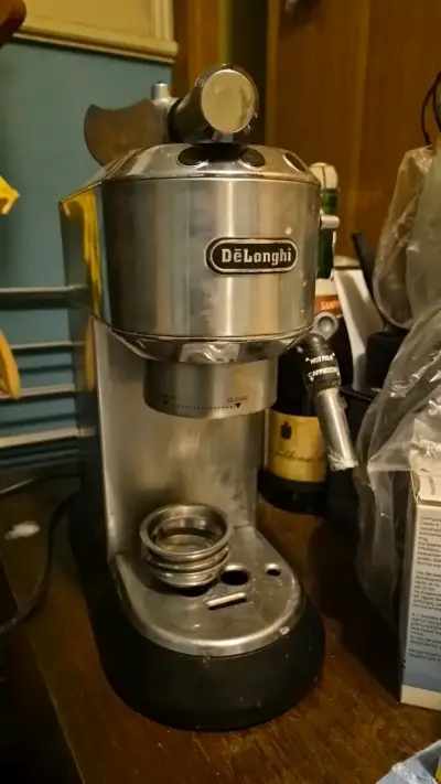 Cafetera espresso DeLonghi Dedica Style - miniatura 3