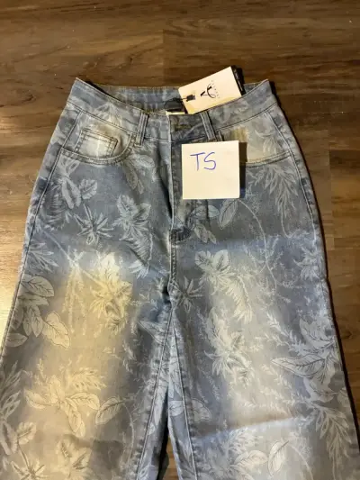 Jeans estampados  para mujer talla S marca Anewsta - miniatura 2