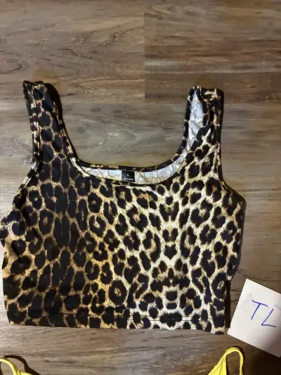 Pack de tops estampado leopardo y amarillo - miniatura 2