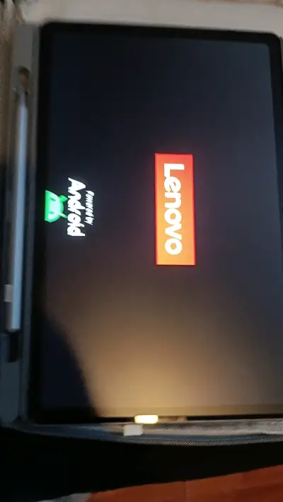 Tablet Lenovo Idea Tab con lápiz y funda - miniatura 5
