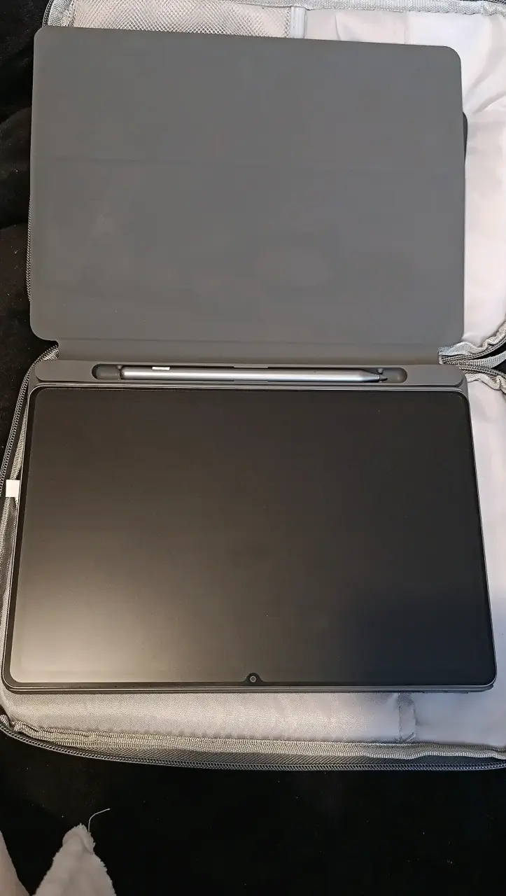 Tablet Lenovo Idea Tab con lápiz y funda - 6