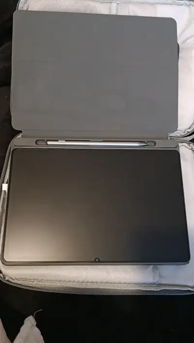 Tablet Lenovo Idea Tab con lápiz y funda - miniatura 6