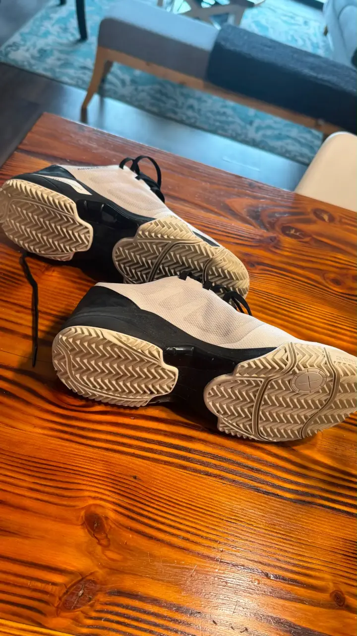 Zapatillas de Padel blancas y negras - 3