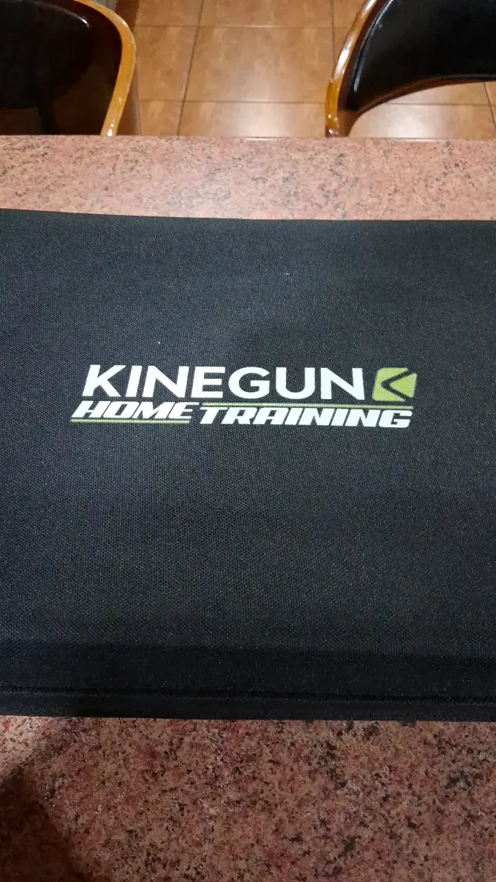 Pistola de masaje Kinegun Pro con accesorios - 2