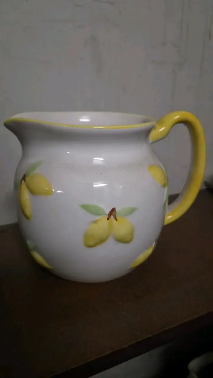 Jarra de cerámica con diseño de limones - 1
