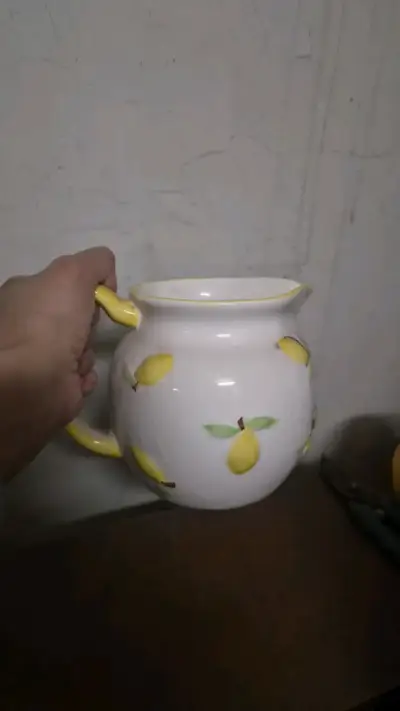 Jarra de cerámica con diseño de limones - miniatura 5