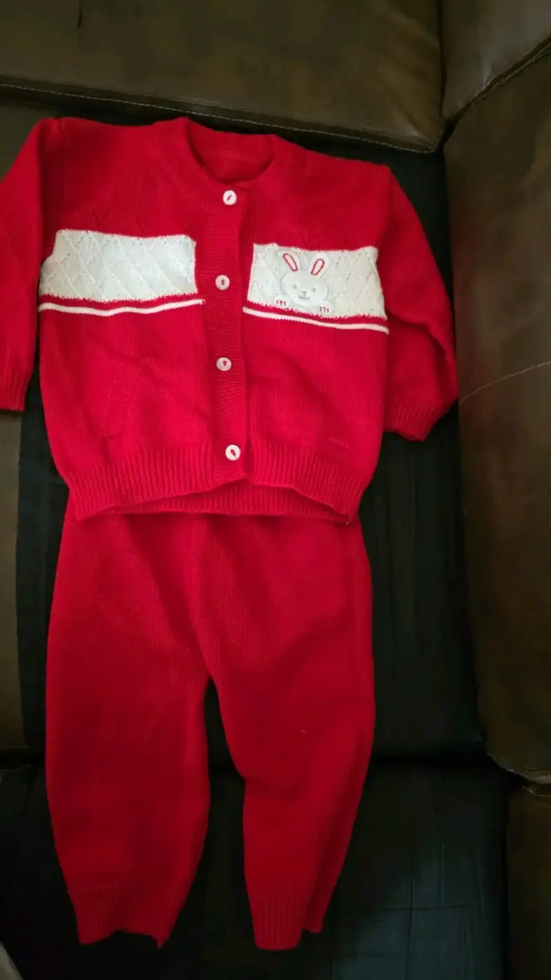 Enterito de bebé rojo con capucha de oso - 4