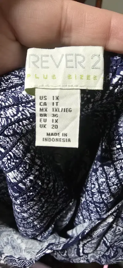 Vestido azul con estampado floral - miniatura 3