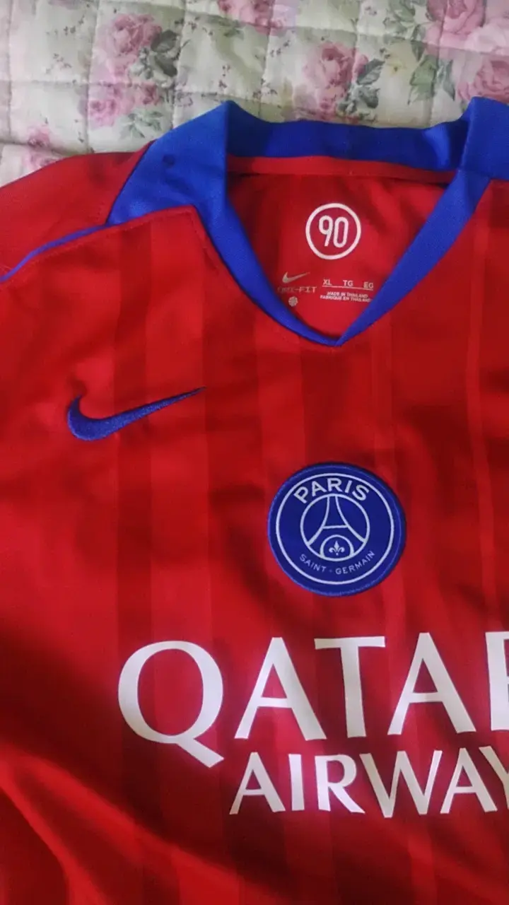 Camiseta PSG Nike roja talla XL - 1