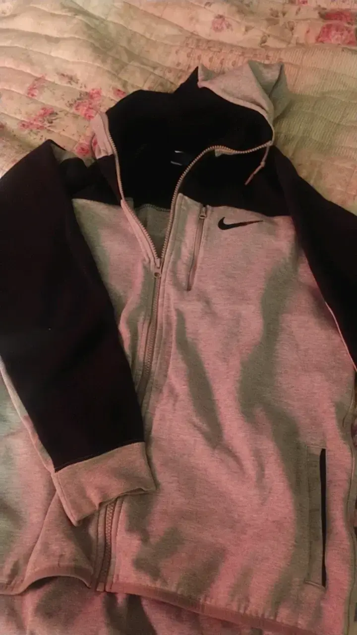 Polerón Nike L gris con capucha - 4
