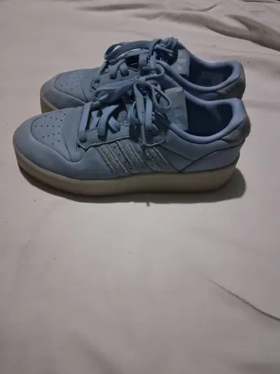 Zapatillas deportivas azules de cuero - miniatura 1