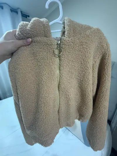 Chaqueta de peluche con capucha y orejas - miniatura 4