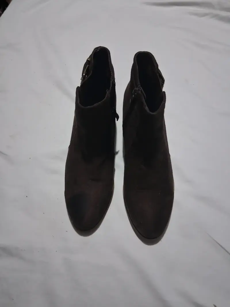 Botines de gamuza negros con tacón - 2