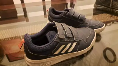 Zapatillas deportivas Adidas azul marino - miniatura 1