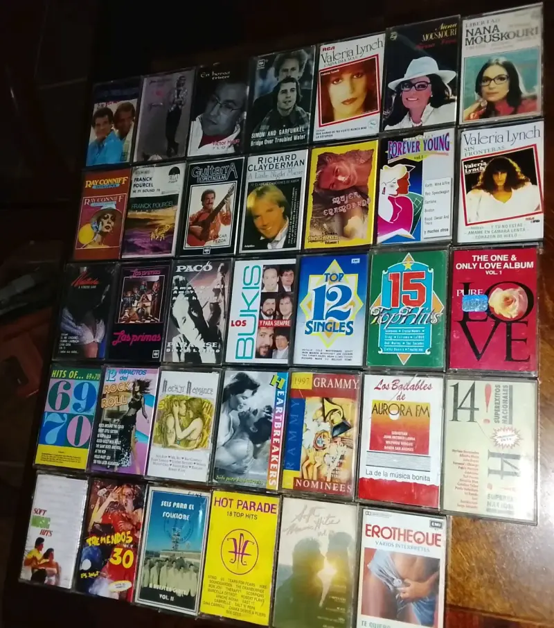 Lote de 34 cassettes originales - 2