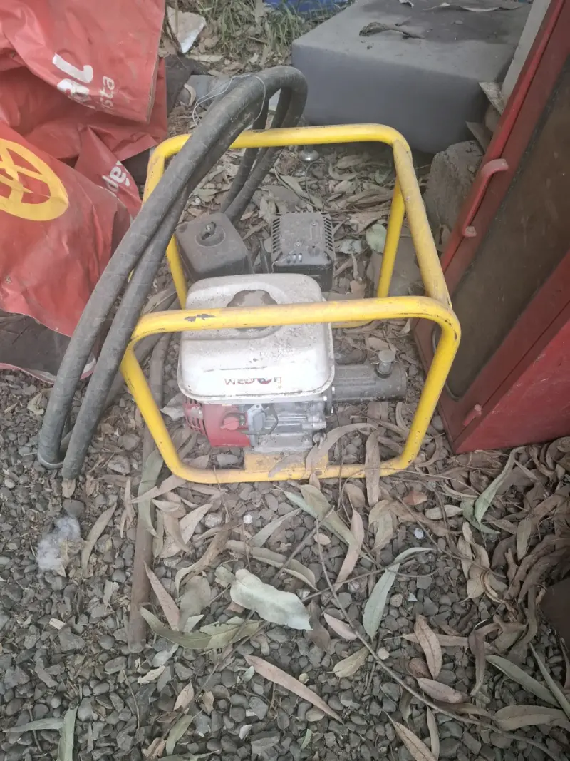 Motor y sonda vibradora para construcción usado - 5