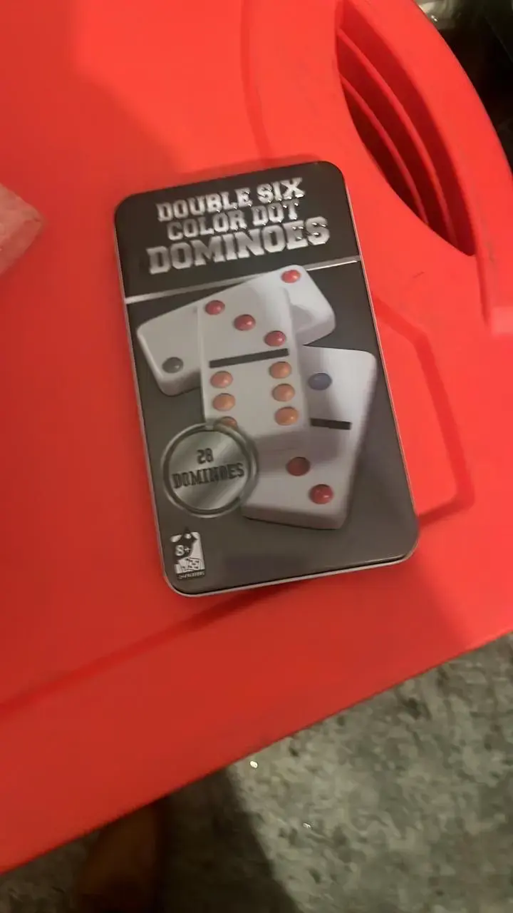 Juego de dominó doble seis con puntos de colores