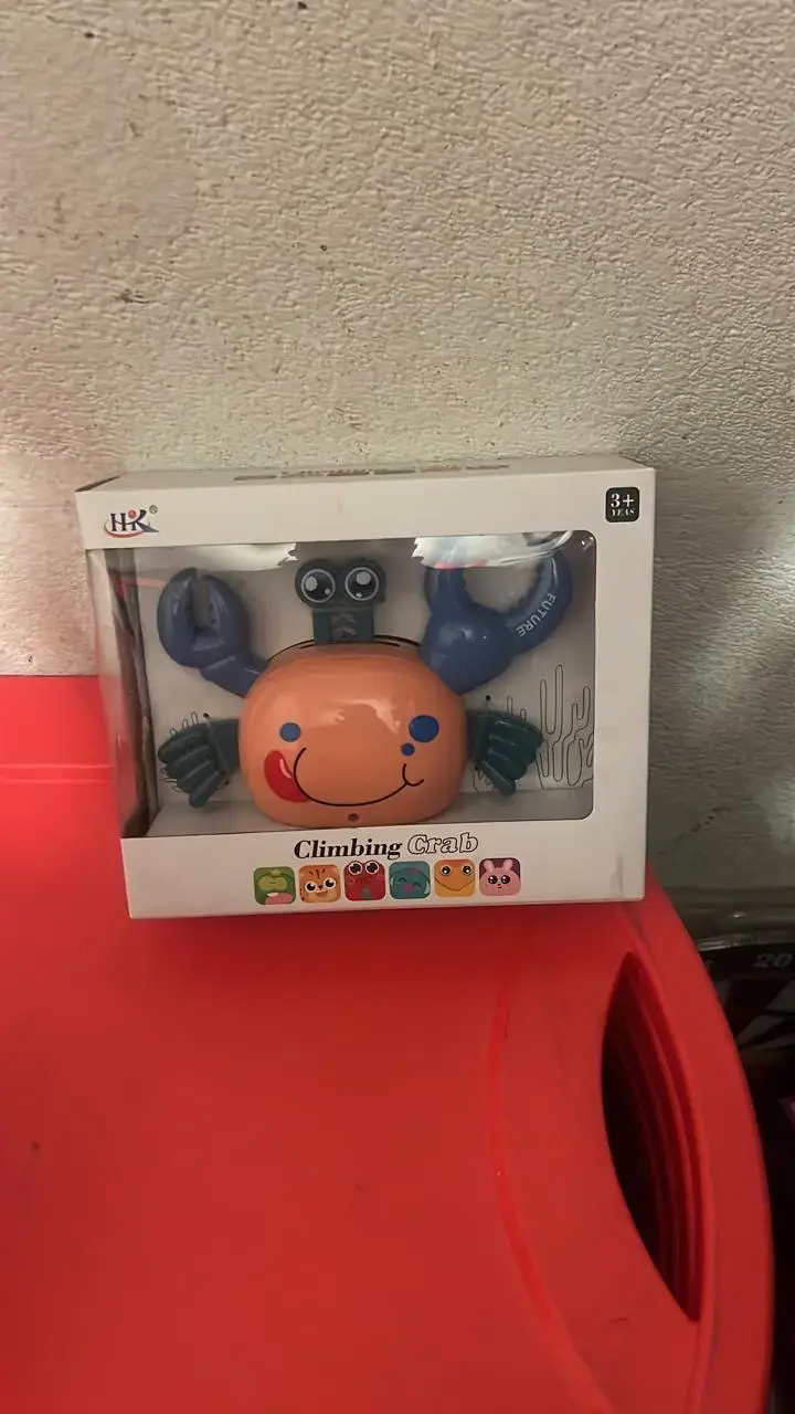 Juguete cangrejo trepador para niños