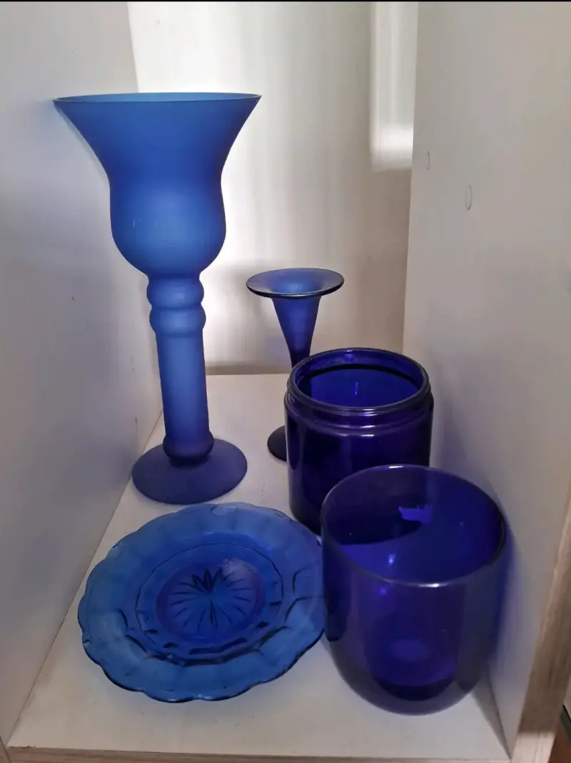 Conjunto de cristalería azul decorativa - 1