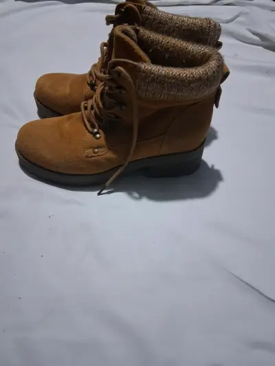 Botin de gamuza color camell - miniatura 1