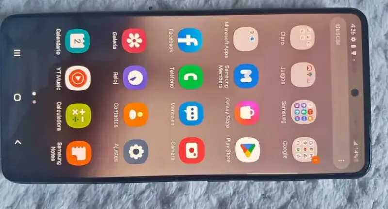 Smartphone Samsung Galaxy A51 en buen estado