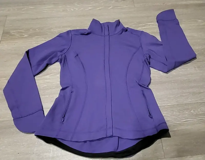 Chaqueta deportiva morada para mujer - 1