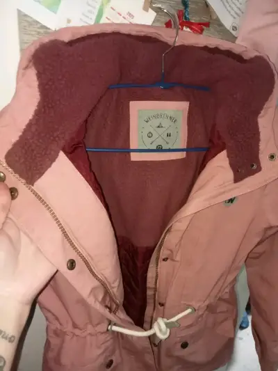Parka rosada con forro de lana - miniatura 3