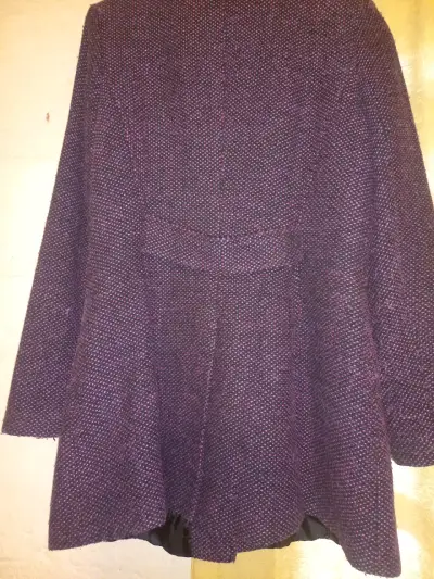 Abrigo de lana morado XL con botones - miniatura 2