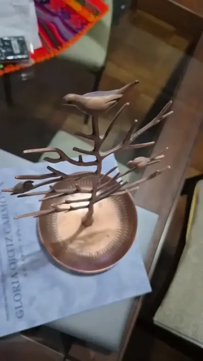 Árbol decorativo de metal con pájaros - miniatura 3