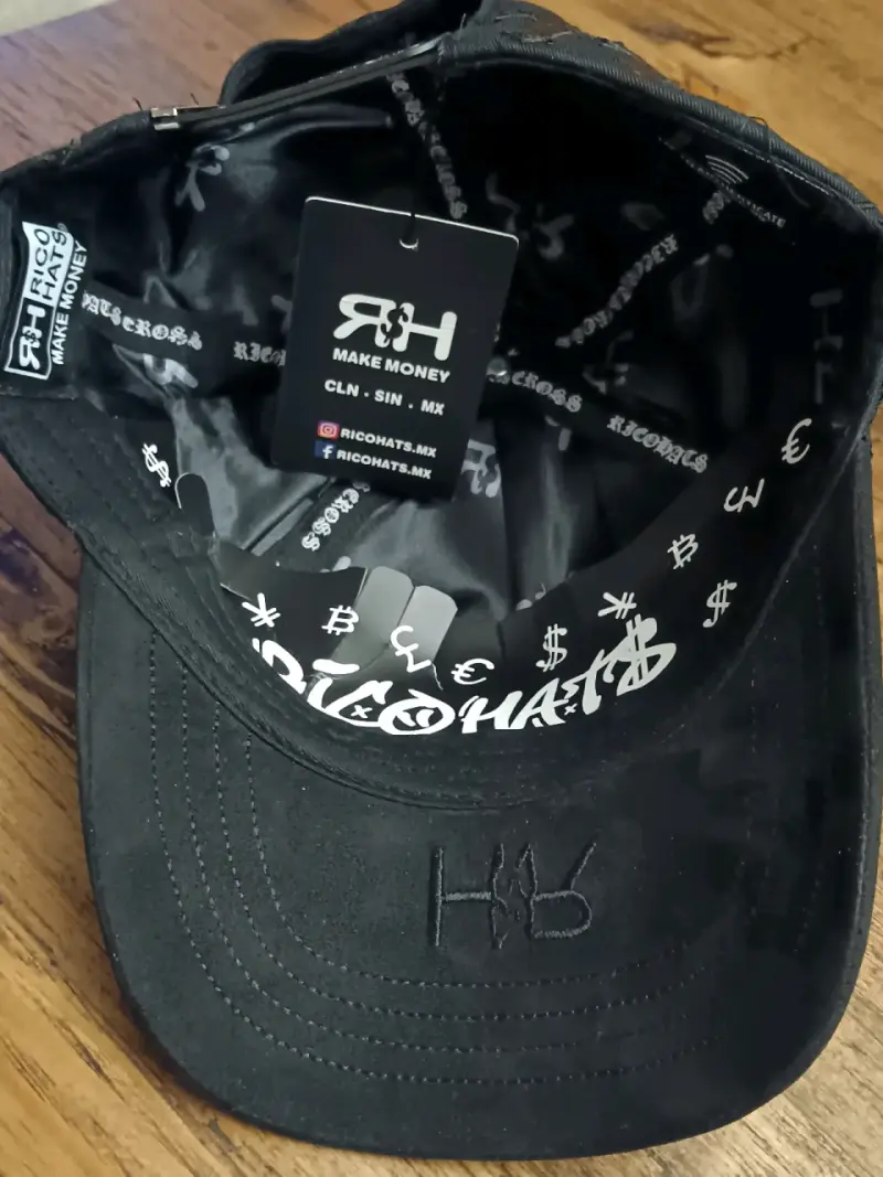Gorra barbas con diseño bordado exclusivo - 3