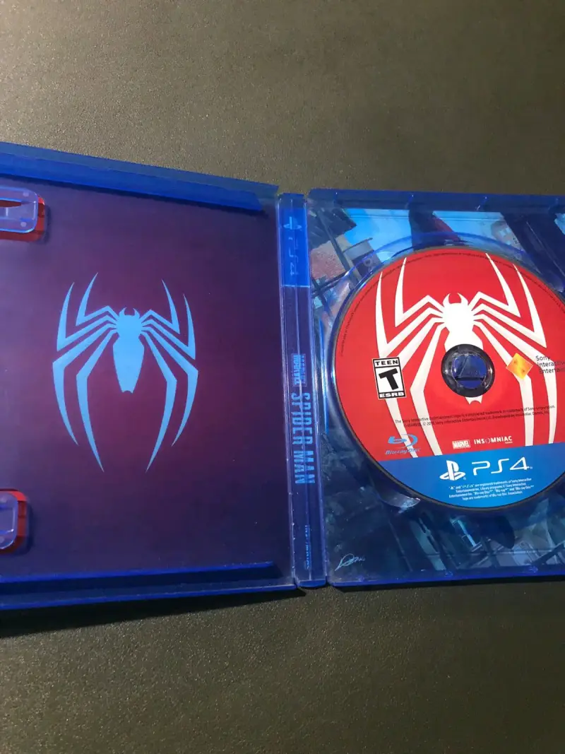 Juego PS4 Marvel Spider-Man Edición GOTY - 2