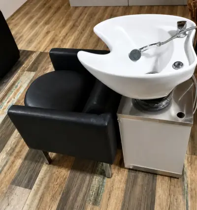 Equipamiento de peluquería - miniatura 1