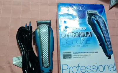 Máquina de cortar pelo Wahl Carbonium Deluxe - miniatura 1